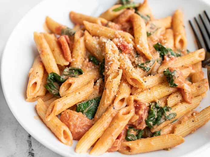 Creamy Tomato and Spinach Pasta - with VIDEO - Budget Bytes