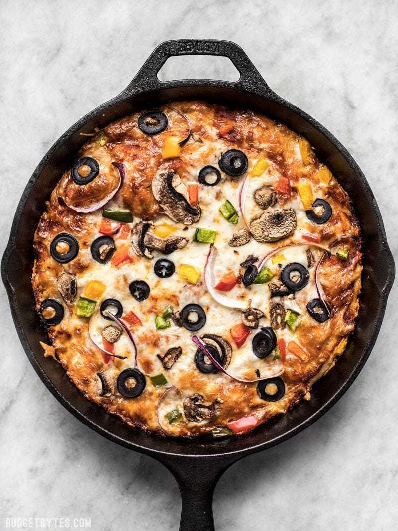 Best Pan Pizza Recipe - How To Make Pan Pizza In A Skillet