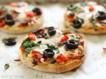 https://www.budgetbytes.com/wp-content/uploads/2016/06/Freezer-Ready-Mini-Pizzas-baked-front-368x276.jpg