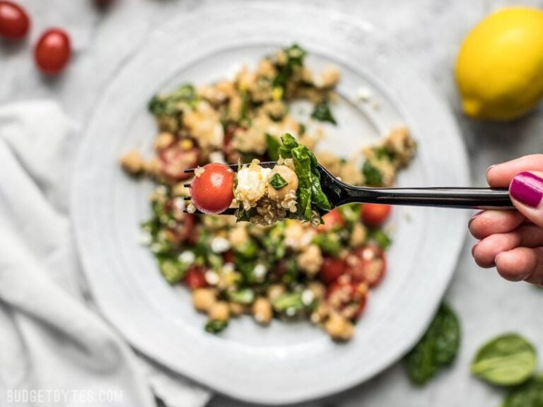 Spinach Chickpea And Quinoa Salad Recipe Budget Bytes 6696