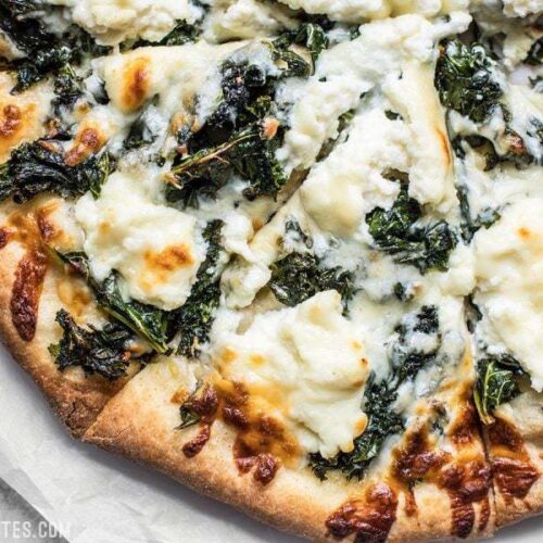 https://www.budgetbytes.com/wp-content/uploads/2018/05/Garlicky-Kale-and-Ricotta-Pizza-close-500x500.jpg
