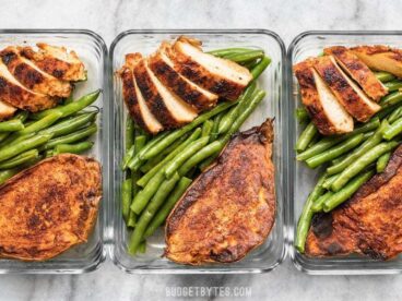 https://www.budgetbytes.com/wp-content/uploads/2018/05/Smoky-Chicken-and-Cinnamon-Roasted-Sweet-Potato-meal-prep-H2-368x276.jpg