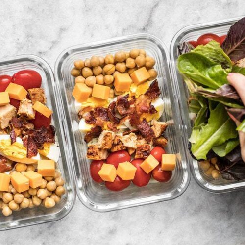 This surprisingly stylish salad container will keep your greens fresh all  day for $15
