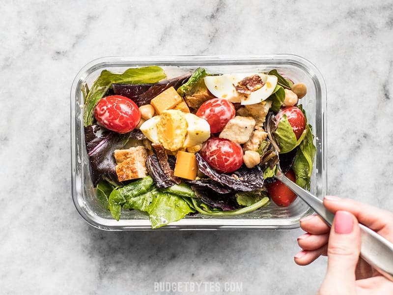 https://www.budgetbytes.com/wp-content/uploads/2018/07/Cobb-Salad-Meal-Prep-Eat.jpg