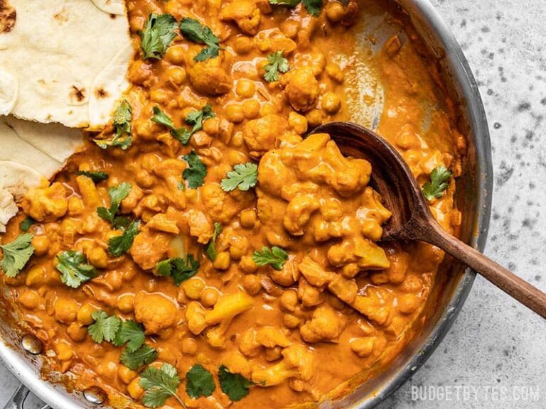 Easy Cauliflower and Chickpea Masala - Budget Bytes