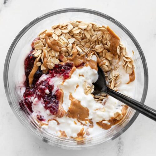 https://www.budgetbytes.com/wp-content/uploads/2020/01/Peanut-Butter-and-Jelly-Cottage-Cheese-Breakfast-Bowl-500x500.jpg