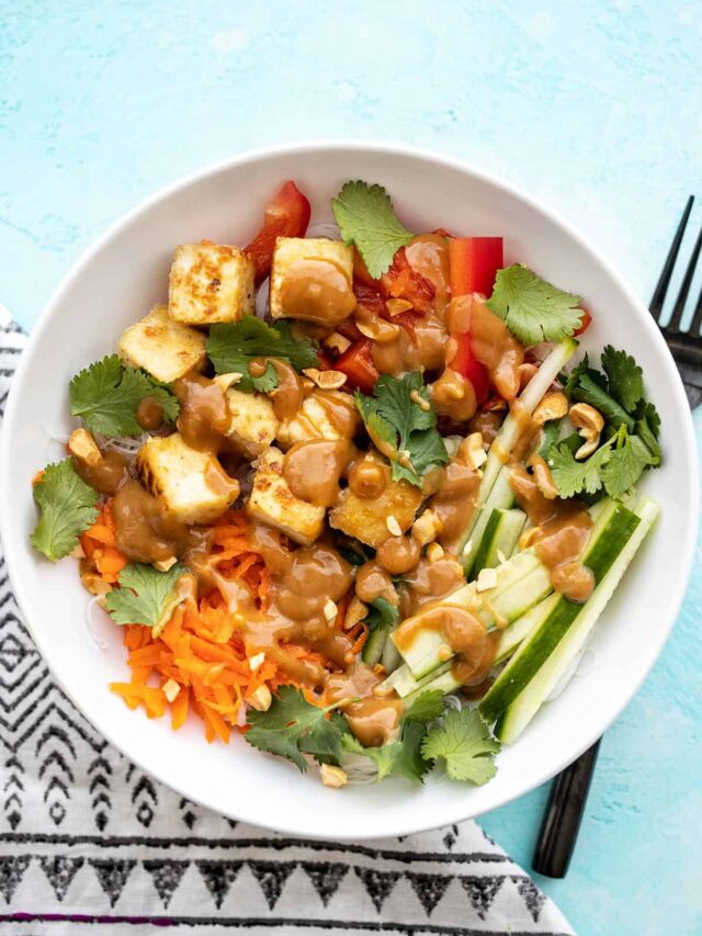 Peanut Tofu Noodle Bowls - Budget Bytes