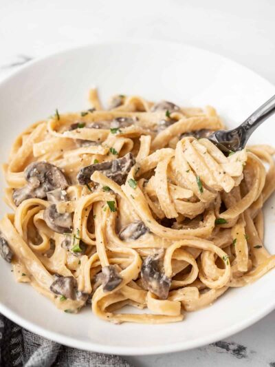 One Pot Creamy Mushroom Pasta - Budget Bytes