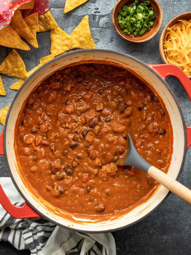 Easy Pumpkin Chili - Budget Bytes