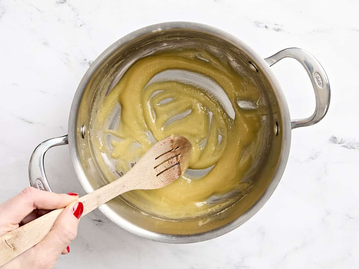 A roux in a pan.