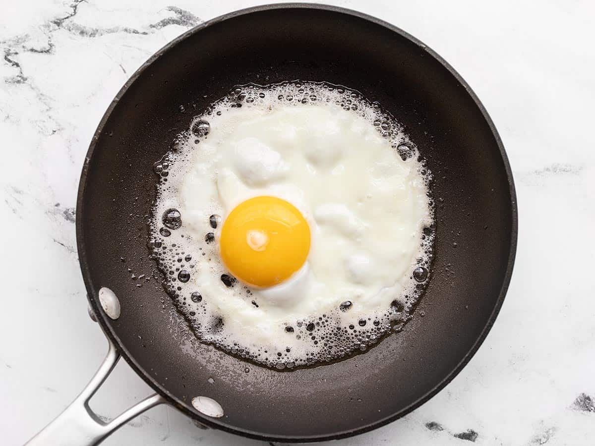 Nonstick Fry Pan: How to Fry an Egg 