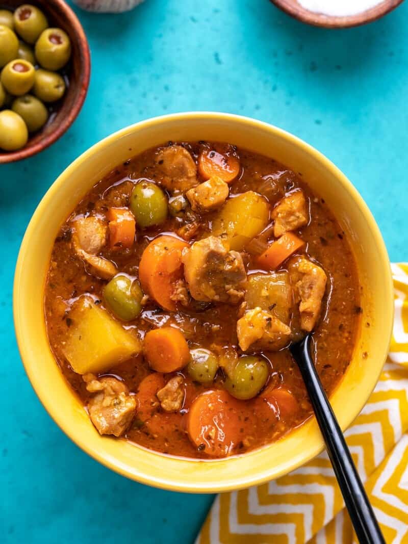 Pollo Guisado (Puerto Rican Chicken Stew) - Budget Bytes