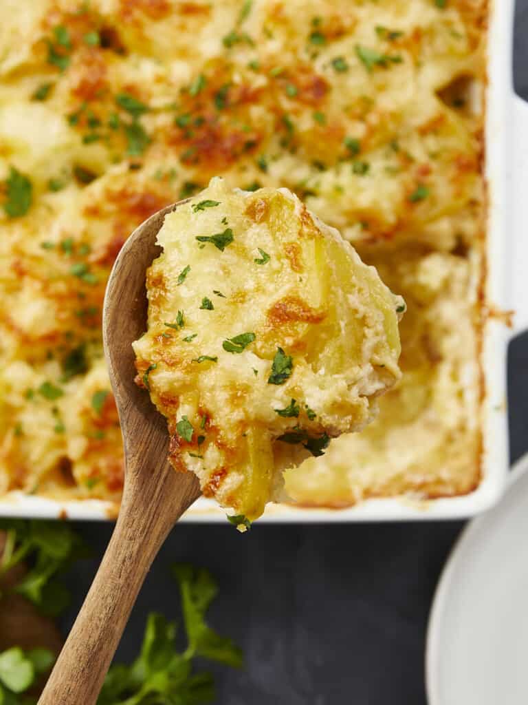 Scalloped Potatoes - Budget Bytes