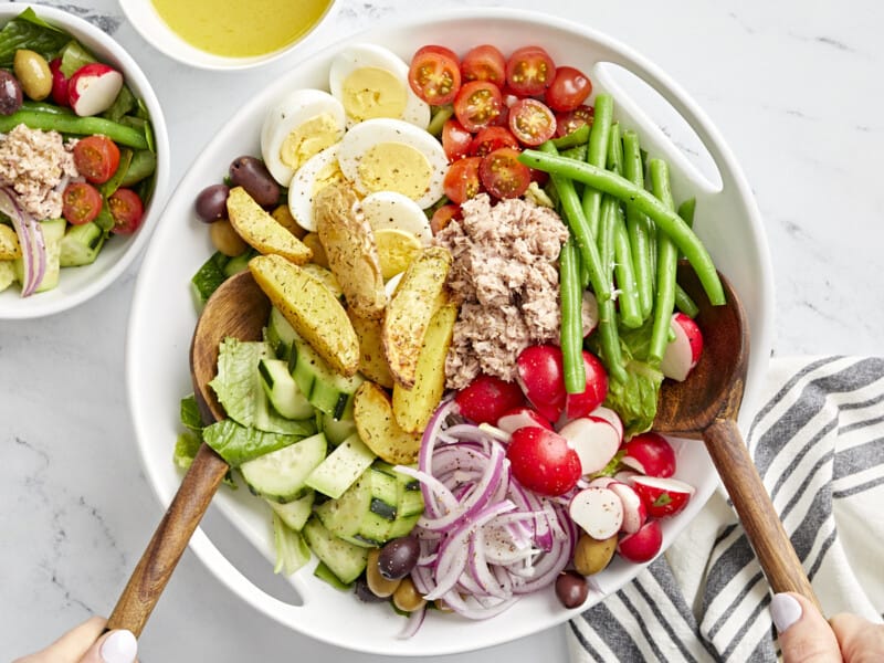 French Niçoise Salad with Tuna - Budget Bytes