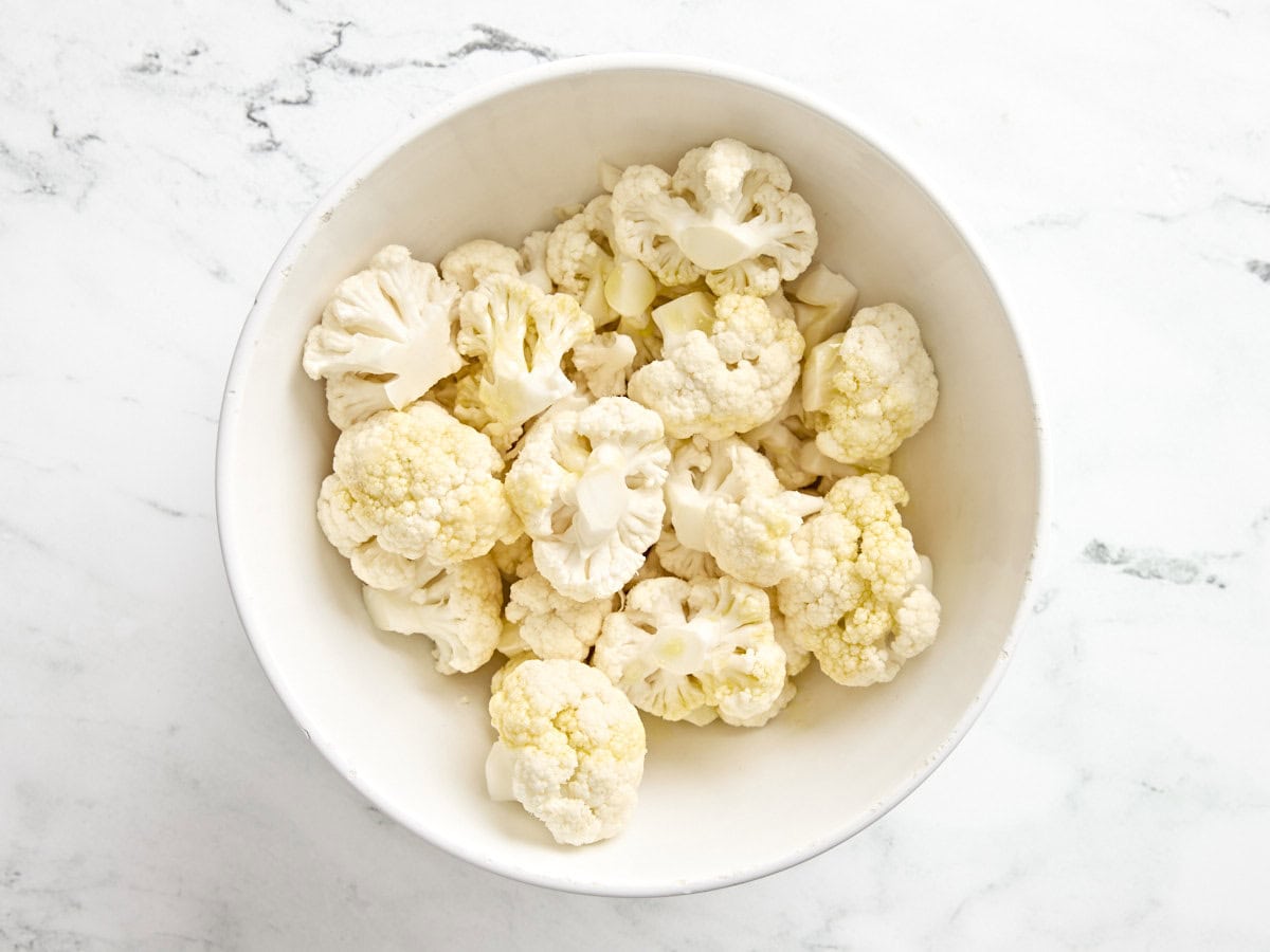 A bowl of cauliflower florets.